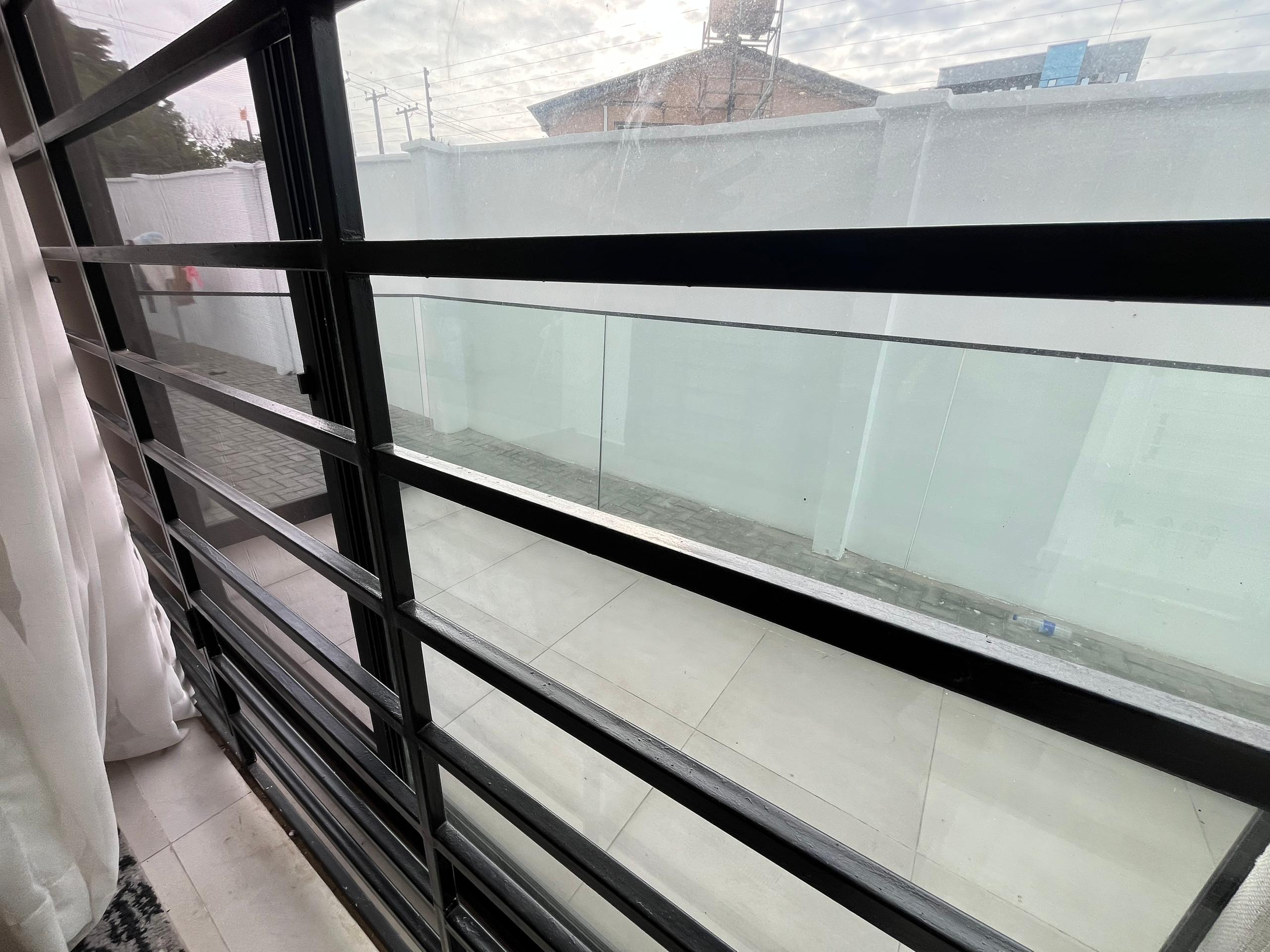 Exquisitely furnished 1 bedroom apartment